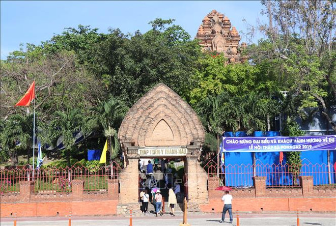 Des villes et provinces annulent des activités par crainte du COVID-19 ảnh 1