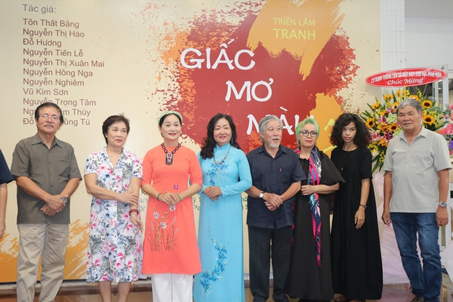 Une exposition d'art en faveur des enfants démunis ảnh 1 Une exposition d'art en faveur des enfants démunis ảnh 1