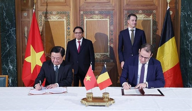 Entretien entre les Premiers ministres vietnamien et belge ảnh 2 Entretien entre les Premiers ministres vietnamien et belge ảnh 2