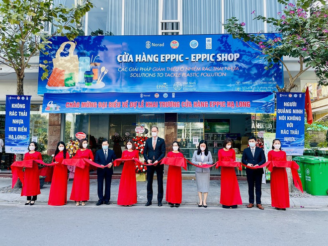 Quang Ninh : inauguration d’une boutique pour la réduction de la pollution plastique ảnh 1 Quang Ninh : inauguration d’une boutique pour la réduction de la pollution plastique ảnh 1