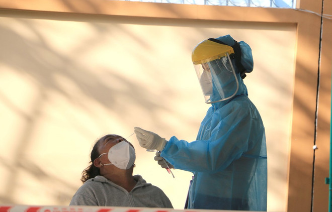 COVID-19: Le total s’établit à plus de 2,15 millions de cas confirmés ảnh 1