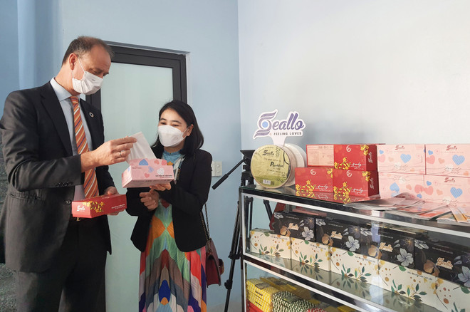 Quang Ninh : inauguration d’une boutique pour la réduction de la pollution plastique ảnh 2 Quang Ninh : inauguration d’une boutique pour la réduction de la pollution plastique ảnh 2