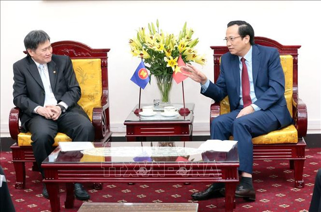 La main-d'œuvre aide les pays de l'ASEAN à échapper au "piège du revenu intermédiaire" ảnh 1 La main-d'œuvre aide les pays de l'ASEAN à échapper au "piège du revenu intermédiaire" ảnh 1
