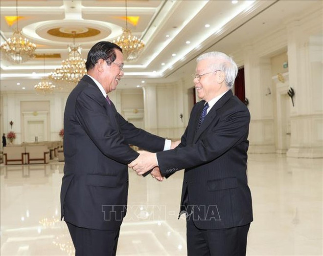 Entrevue entre Nguyen Phu Trong et Samdech Techo Hun Sen ảnh 1 Entrevue entre Nguyen Phu Trong et Samdech Techo Hun Sen ảnh 1
