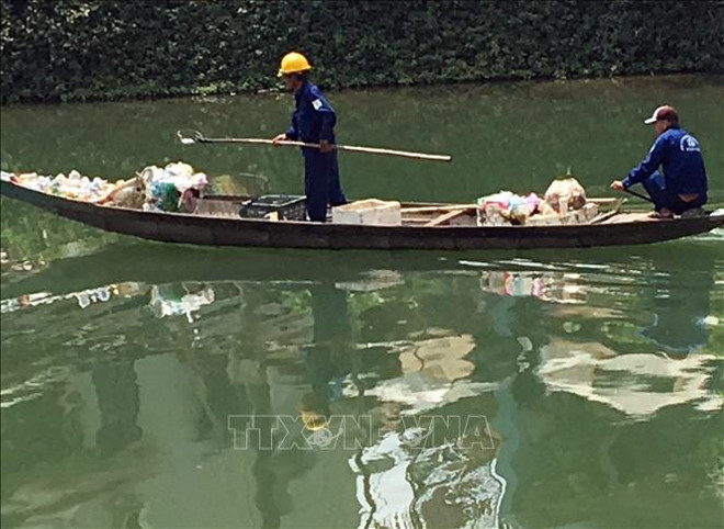 Thua Thien-Huê: renforcement des mesures pour diminuer les déchets dans les rivières ảnh 1 Thua Thien-Huê: renforcement des mesures pour diminuer les déchets dans les rivières ảnh 1