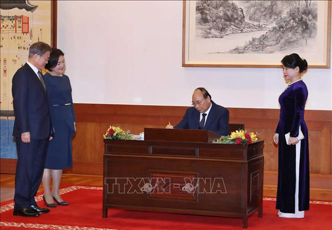Le Premier ministre Nguyen Xuan Phuc en visite officielle en République de Corée ảnh 2 Le Premier ministre Nguyen Xuan Phuc en visite officielle en République de Corée ảnh 2