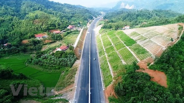 L'autoroute Bac Giang-Lang Son sera bientôt ouverte au trafic ảnh 1 L'autoroute Bac Giang-Lang Son sera bientôt ouverte au trafic ảnh 1