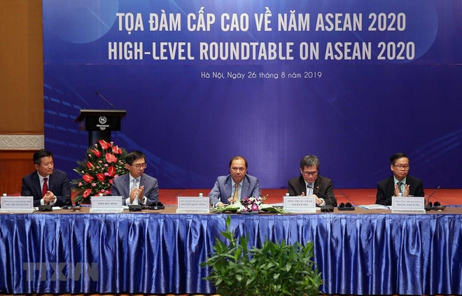Table ronde sur la présidence de l’ASEAN du Vietnam en 2020 ảnh 1 Table ronde sur la présidence de l’ASEAN du Vietnam en 2020 ảnh 1
