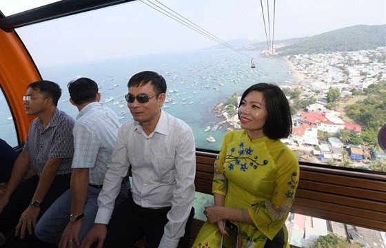 Têt du Cochon 2019 : de nombreux touristes affluent vers l'île de Phu Quoc ảnh 1