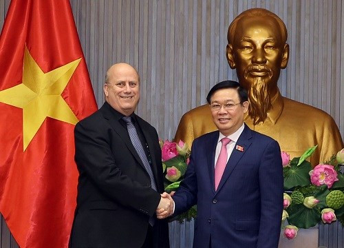 Le Vietnam résolu à lutter contre le blanchiment d'argent et le financement du terrorisme ảnh 1 Le Vietnam résolu à lutter contre le blanchiment d'argent et le financement du terrorisme ảnh 1