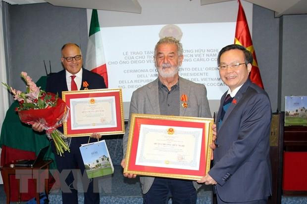 Le vice-président de l'AN Phung Quoc Hien en visite de travail en Italie ảnh 1 Le vice-président de l'AN Phung Quoc Hien en visite de travail en Italie ảnh 1