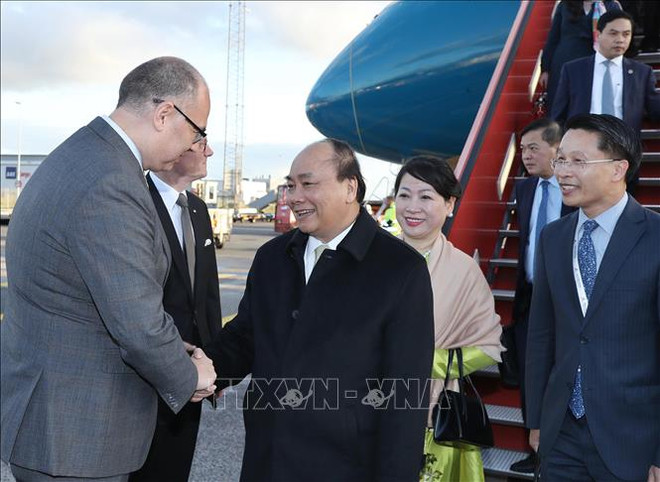 Le PM arrive à Copenhagen pour le Sommet du P4G et une visite officielle au Danemark ảnh 1 Le PM arrive à Copenhagen pour le Sommet du P4G et une visite officielle au Danemark ảnh 1