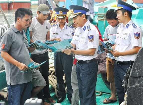 La Garde-côte du Vietnam intensifie sa lutte contre la pêche illégale ảnh 1 La Garde-côte du Vietnam intensifie sa lutte contre la pêche illégale ảnh 1
