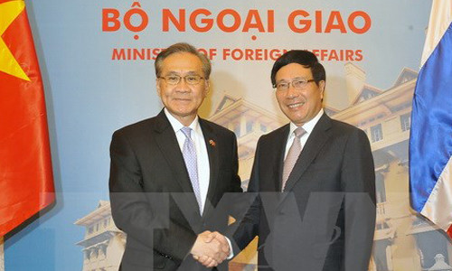 Entretien entre Pham Binh Minh et le ministre thaïlandais des Affaires étrangères ảnh 1 Entretien entre Pham Binh Minh et le ministre thaïlandais des Affaires étrangères ảnh 1