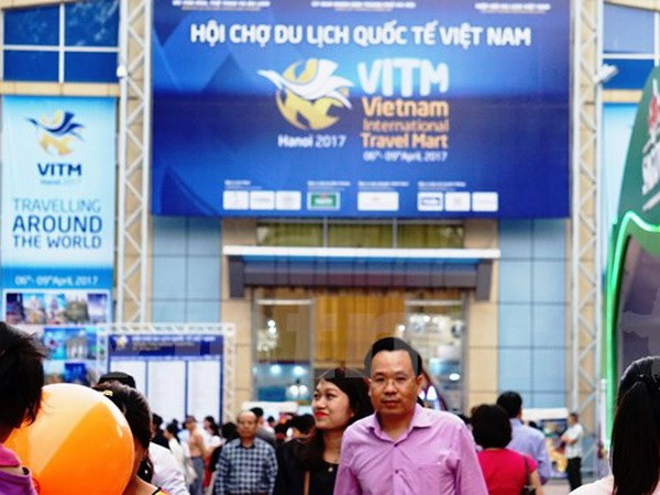 Le salon international du tourisme Hanoi 2017 accueille 61.000 visiteurs ảnh 1 Le salon international du tourisme Hanoi 2017 accueille 61.000 visiteurs ảnh 1