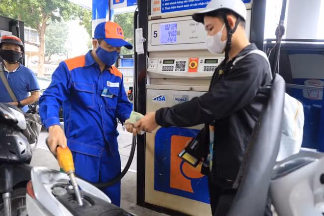 Ajustement des prix des carburants à partir du 11 avril ảnh 1