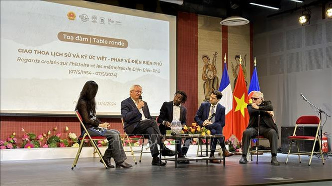 Regards croisés sur l’histoire et les mémoires de la bataille de Diên Biên Phu ảnh 1 Regards croisés sur l’histoire et les mémoires de la bataille de Diên Biên Phu ảnh 1