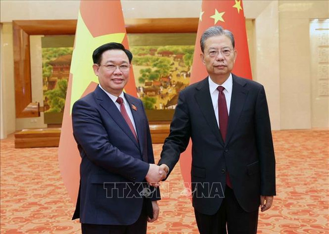 La visite du président de l'AN Vuong Dinh Hue apporte une contribution pratique aux relations Vietnam-Chine ảnh 1 La visite du président de l'AN Vuong Dinh Hue apporte une contribution pratique aux relations Vietnam-Chine ảnh 1