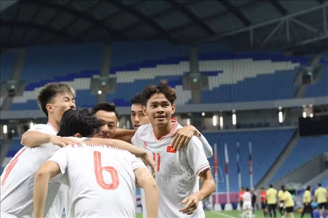 Coupe d’Asie U23: le Vietnam bat le Koweït en match d'ouverture ảnh 1