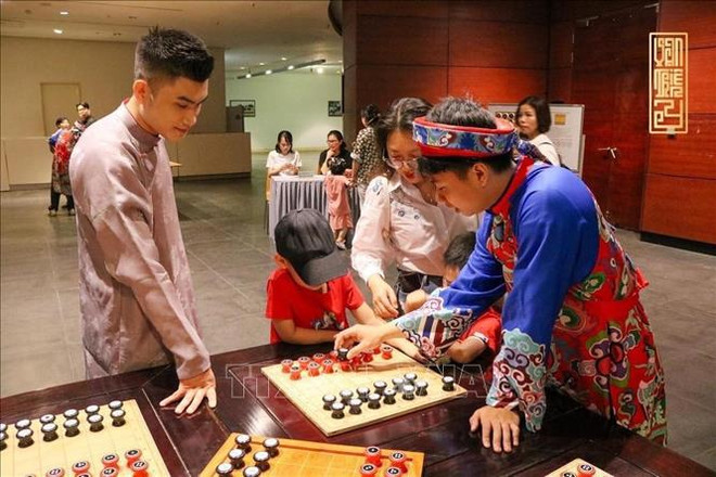 Une exposition à Hanoï marque la Journée de commémoration des Rois Hung ảnh 1