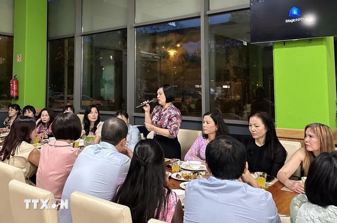 L'Association des femmes vietnamiennes en Hongrie s'oriente vers le 20e anniversaire de sa fondation ảnh 2 L'Association des femmes vietnamiennes en Hongrie s'oriente vers le 20e anniversaire de sa fondation ảnh 2