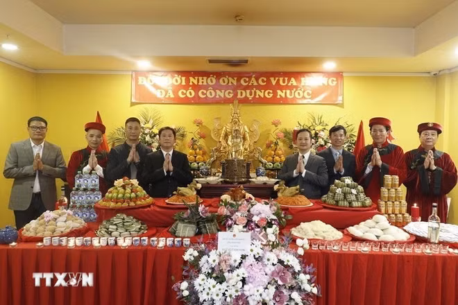 Les Vietnamiens en Russie commémorent les rois Hung ảnh 1