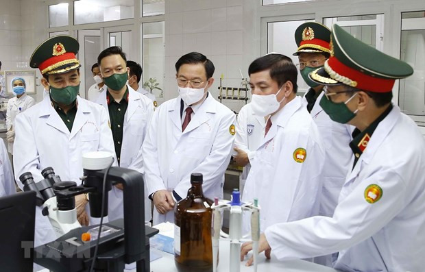 Le président de l’Assemblée nationale rend visite à l’Académie de médecine militaire ảnh 1 Le président de l’Assemblée nationale rend visite à l’Académie de médecine militaire ảnh 1