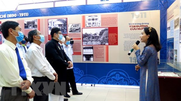 Le Président Hô Chi Minh en images emblématiques à Thua Thiên-Huê ảnh 1 Le Président Hô Chi Minh en images emblématiques à Thua Thiên-Huê ảnh 1