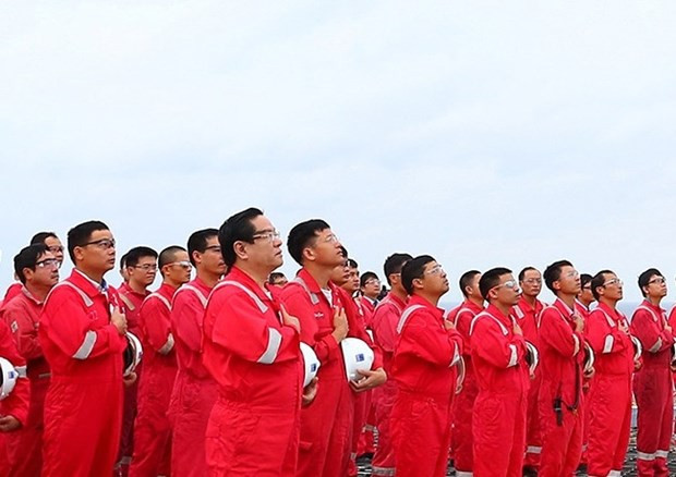 La cérémonie de salut au drapeau national de Biendong POC établit un record de Guinness Vietnam ảnh 2 La cérémonie de salut au drapeau national de Biendong POC établit un record de Guinness Vietnam ảnh 2