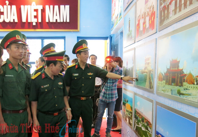 Exposition "Culture, tourisme, mer et îles" à Thua Thien-Hue ảnh 1 Exposition "Culture, tourisme, mer et îles" à Thua Thien-Hue ảnh 1