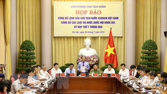Promulgation de sept lois ảnh 1 Promulgation de sept lois ảnh 1