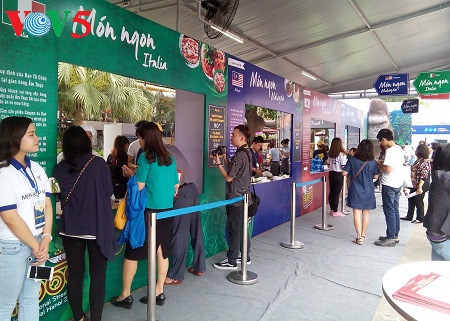 Ouverture du salon international du tourisme ảnh 1 Ouverture du salon international du tourisme ảnh 1