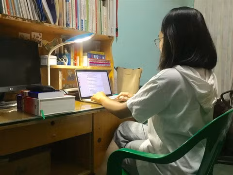 COVID-19 : un semestre fantôme pour beaucoup d'étudiants ảnh 1