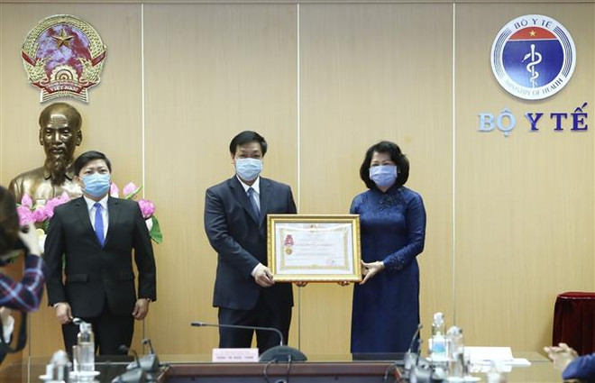COVID-19 : la vice-présidente vietnamienne salue les réalisations du secteur de la santé ảnh 1 COVID-19 : la vice-présidente vietnamienne salue les réalisations du secteur de la santé ảnh 1