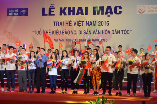 Ouverture du camp d'été des jeunes Viêt kiêu à Hanoi ảnh 1 Ouverture du camp d'été des jeunes Viêt kiêu à Hanoi ảnh 1