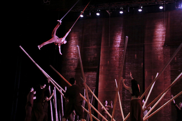 L’œuvre de cirque “Mon Village” bientôt rejouée ảnh 1