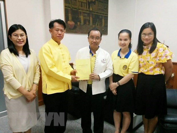 Publication en Thaïlande d’un livre sur le président Ho Chi Minh ảnh 1 Publication en Thaïlande d’un livre sur le président Ho Chi Minh ảnh 1