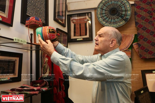 Mark Rapport, collectionneur d’objets des ethnies minoritaires et fier de l’être ảnh 3 Mark Rapport, collectionneur d’objets des ethnies minoritaires et fier de l’être ảnh 3