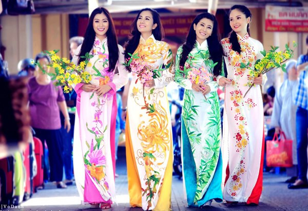 L’áo dài, entre tradition et modernité ảnh 1 L’áo dài, entre tradition et modernité ảnh 1