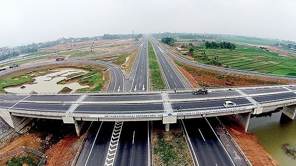 Le Vietnam appelle aux investissements dans l’autoroute Nord-Sud ảnh 1 Le Vietnam appelle aux investissements dans l’autoroute Nord-Sud ảnh 1
