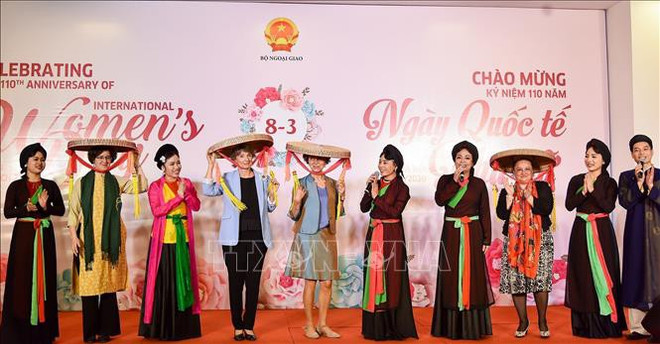 Egalité des sexes et promotion du rôle des femmes, deux priorités du Vietnam ảnh 1 Egalité des sexes et promotion du rôle des femmes, deux priorités du Vietnam ảnh 1