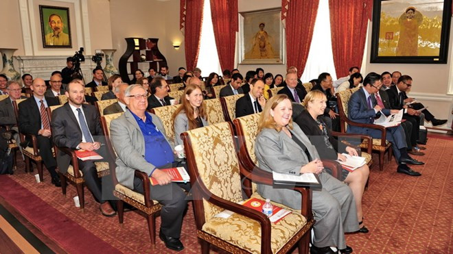 Colloque "Partenariat d’affaires Vietnam - Etats-Unis pour développer l’énergie" ảnh 1