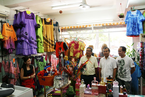 Un vice-ministre vietnamien des AE en visite en Nouvelle-Calédonie et en Australie ảnh 2 Un vice-ministre vietnamien des AE en visite en Nouvelle-Calédonie et en Australie ảnh 2
