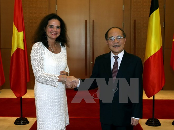 Entretien entre le président de l’AN vietnamienne et la présidente du sénat belge ảnh 1 Entretien entre le président de l’AN vietnamienne et la présidente du sénat belge ảnh 1