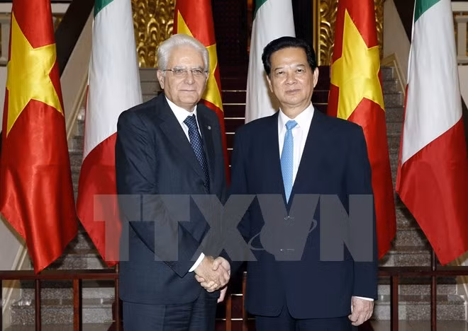Les dirigeants vietnamiens reçoivent le président italien ảnh 2