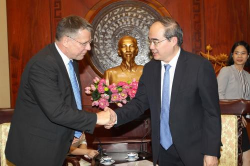 Ho Chi Minh-Ville discute du PPP avec Dornier Consulting ảnh 1 Ho Chi Minh-Ville discute du PPP avec Dornier Consulting ảnh 1