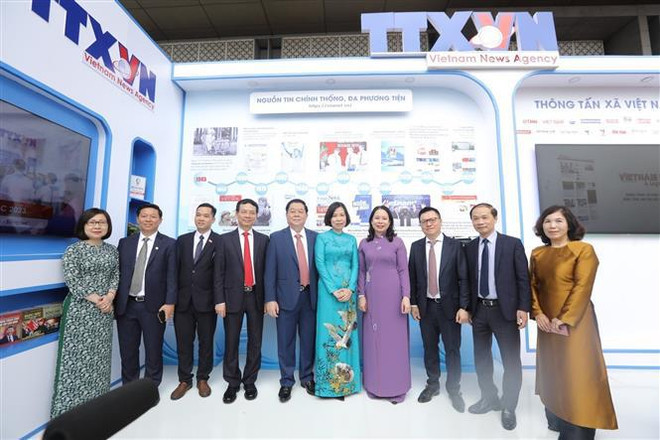 La presse appelée à être professionnelle et moderne ảnh 1