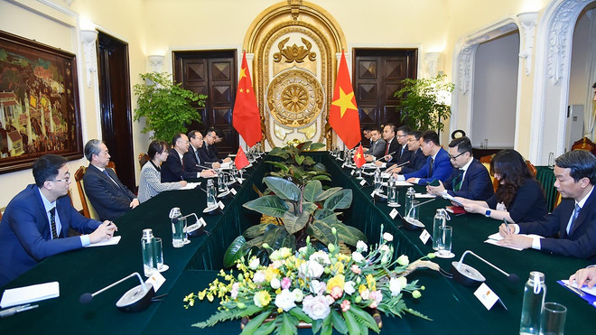 Des dirigeants du ministère vietnamien des AE rencontrent un responsable chinois ảnh 2 Des dirigeants du ministère vietnamien des AE rencontrent un responsable chinois ảnh 2