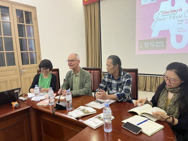 La circulation au Vietnam vue par un écrivain belge francophone ảnh 1