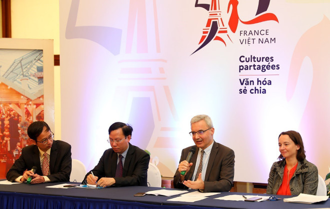 Grands événements pour célébrer le 50e anniversaire des relations diplomatiques Vietnam-France ảnh 2 Grands événements pour célébrer le 50e anniversaire des relations diplomatiques Vietnam-France ảnh 2